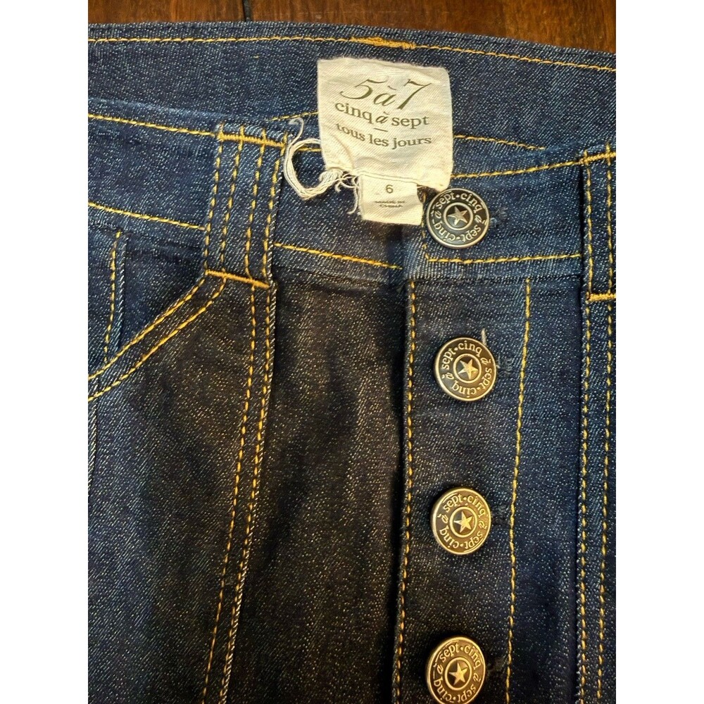 High-Rise Cuffed Wide-Leg Jeans in Dark Indigo - Picture 3 of 7